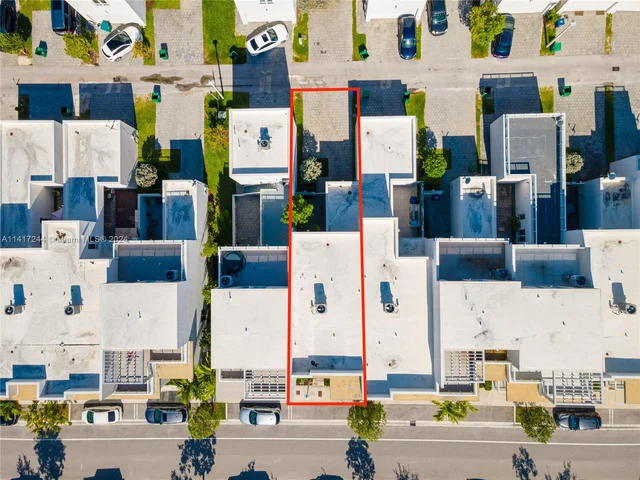 6324 NW 104th Path # 6324, Doral FL 33178