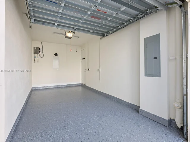 6324 NW 104th Path # 6324, Doral FL 33178