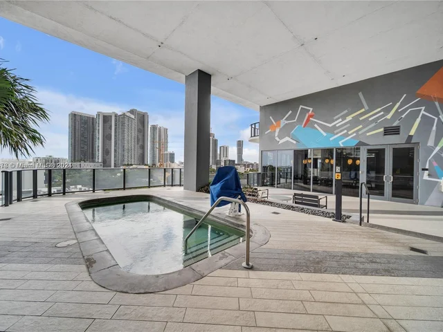 121 NE 34th St # 915, Miami FL 33137