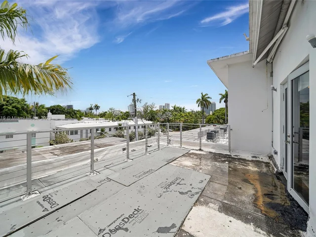 1600 Euclid Avenue # 211, Miami Beach FL 33139