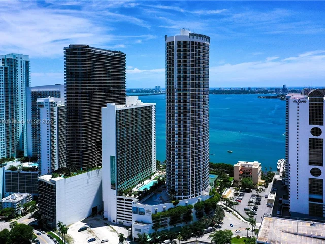 1750 N Bayshore Drive # 3208, Miami FL 33132
