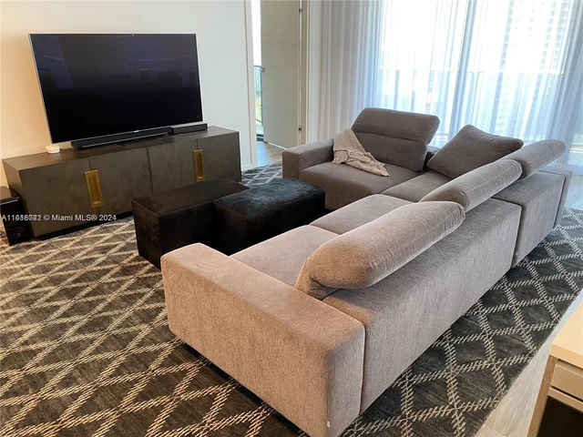 801 S Miami Ave # 2501, Miami FL 33130