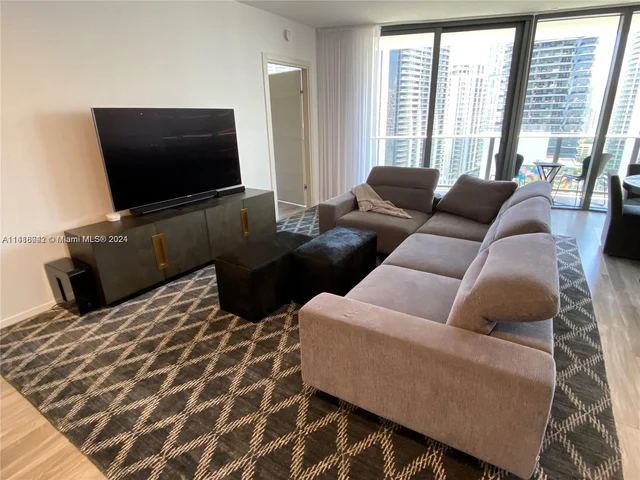 801 S Miami Ave # 2501, Miami FL 33130