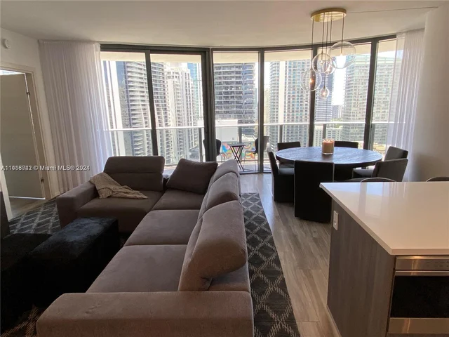 801 S Miami Ave # 2501, Miami FL 33130