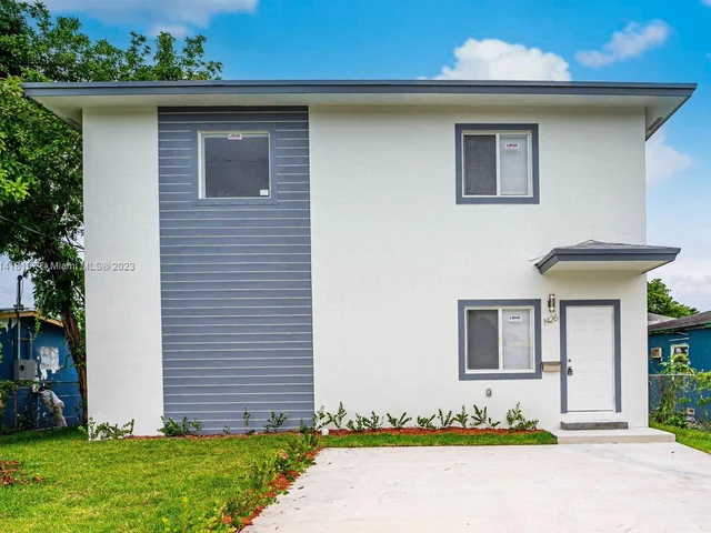 1426 NW 74 ST, Miami FL 33147