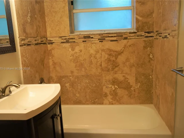 1541 Plunkett St # 1541, Hollywood FL 33020