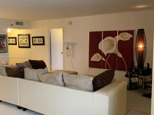 1200 Saint Charles Pl # 317, Pembroke Pines FL 33026