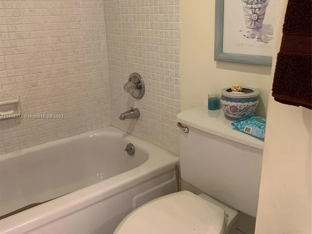 1200 Saint Charles Pl # 317, Pembroke Pines FL 33026