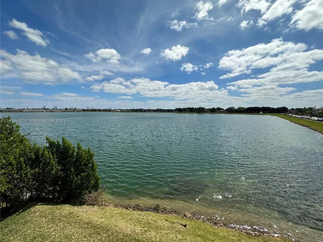 20645 NE 2nd Ct, Miami FL 33179