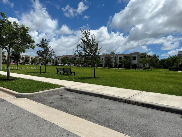 20645 NE 2nd Ct, Miami FL 33179