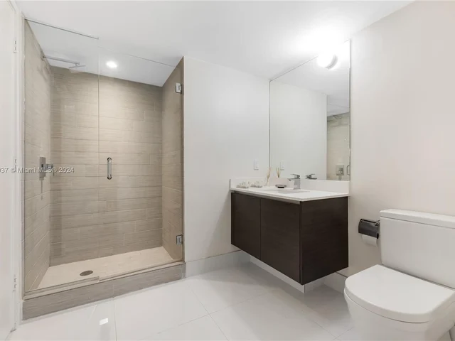 300 Sunny Isles # 2303, Sunny Isles Beach FL 33160