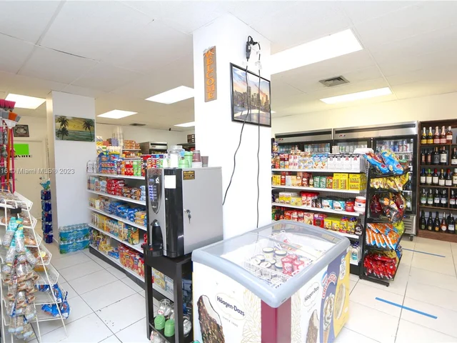 1985 S Ocean Dr, Hallandale Beach FL 33009