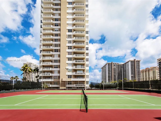 1985 S Ocean Dr, Hallandale Beach FL 33009