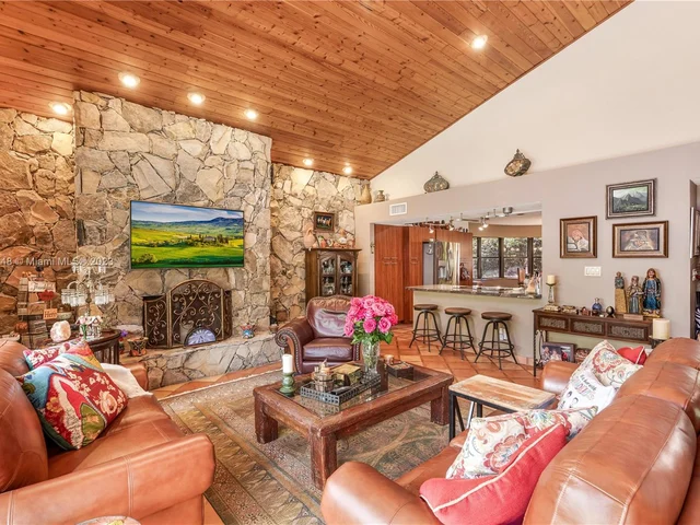 11980 SW 92nd Ln, Miami FL 33186