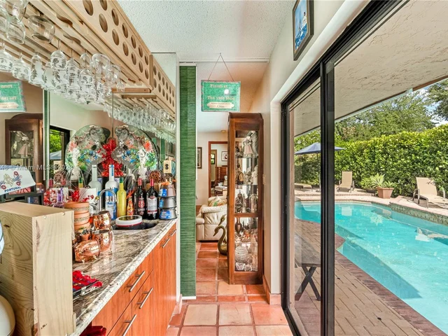 11980 SW 92nd Ln, Miami FL 33186