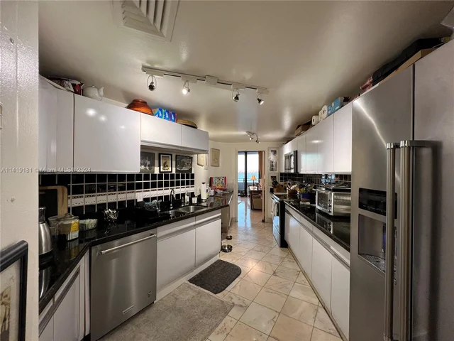 720 NE 69th St # 10N, Miami FL 33138