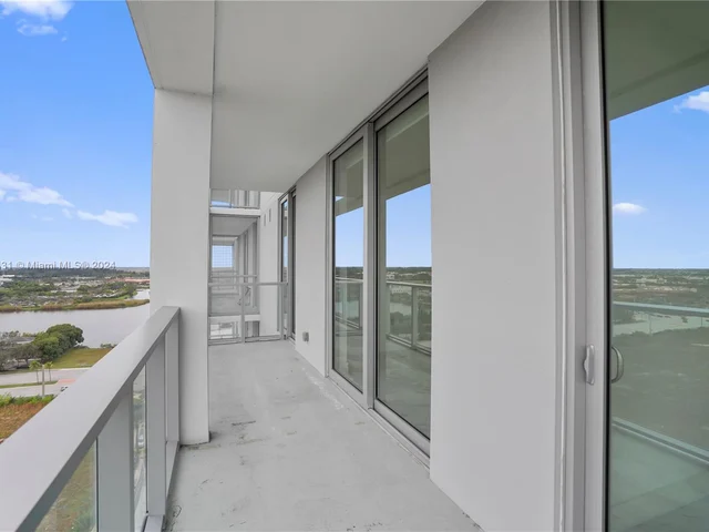 2000 Metropica Way # 1506, Sunrise FL 33323