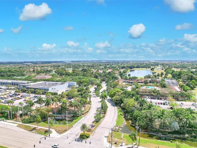 1637 SW 156TH AV, Pembroke Pines FL 33027