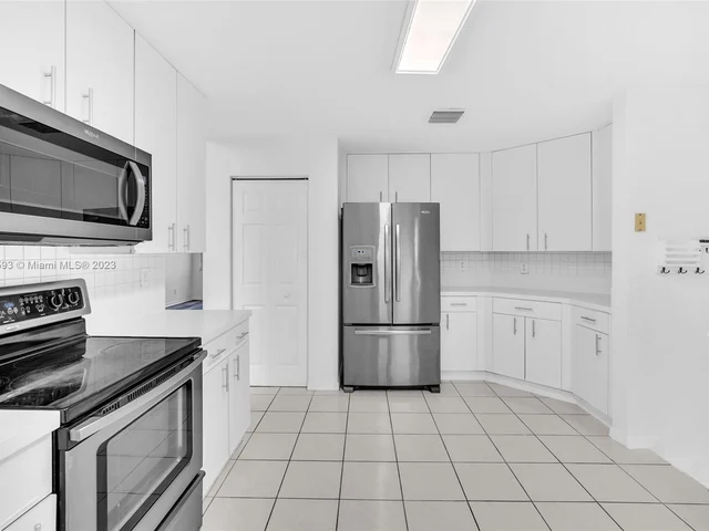 1637 SW 156TH AV, Pembroke Pines FL 33027