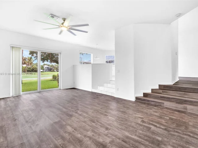 1637 SW 156TH AV, Pembroke Pines FL 33027