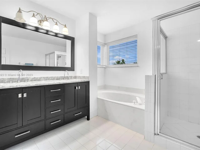 1637 SW 156TH AV, Pembroke Pines FL 33027