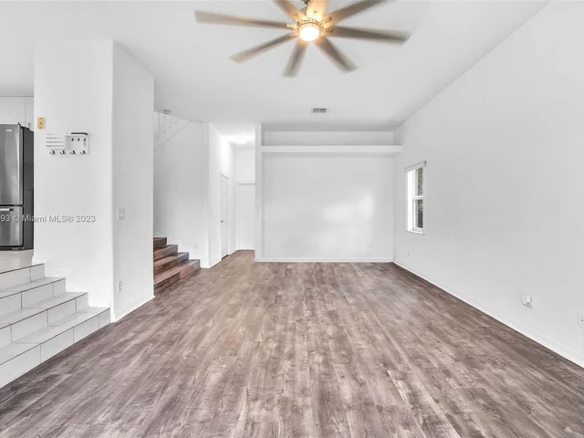 1637 SW 156TH AV, Pembroke Pines FL 33027