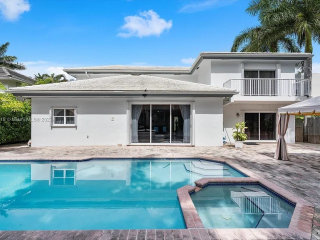 465 Golden Beach Dr, Golden Beach FL 33160