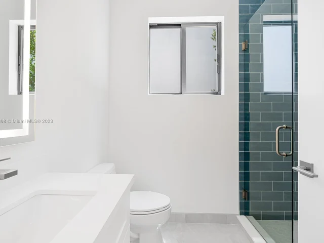 805 NE 16th Terrace # 1, Fort Lauderdale FL 33304