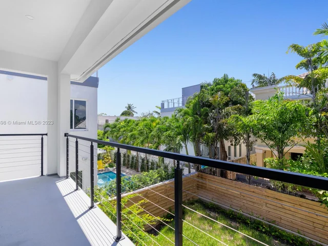 805 NE 16th Terrace # 1, Fort Lauderdale FL 33304