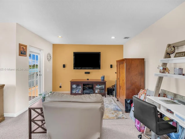 15234 SW 19th St, Miramar FL 33027