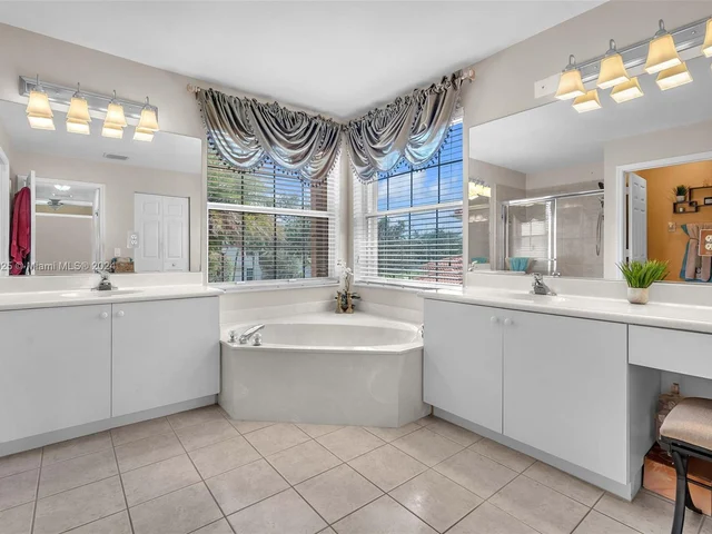 15234 SW 19th St, Miramar FL 33027