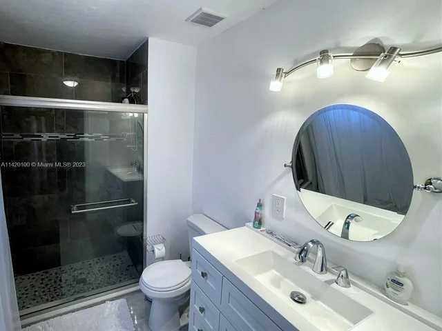 325 SE 4th Ave, Dania Beach FL 33004