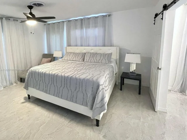 325 SE 4th Ave, Dania Beach FL 33004