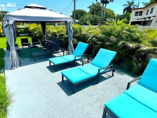 325 SE 4th Ave, Dania Beach FL 33004