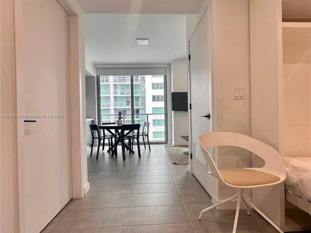 227 NE 2nd St # 2612, Miami FL 33132