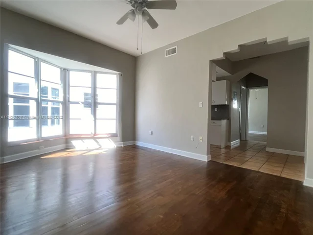 540 15th St # 201, Miami Beach FL 33139