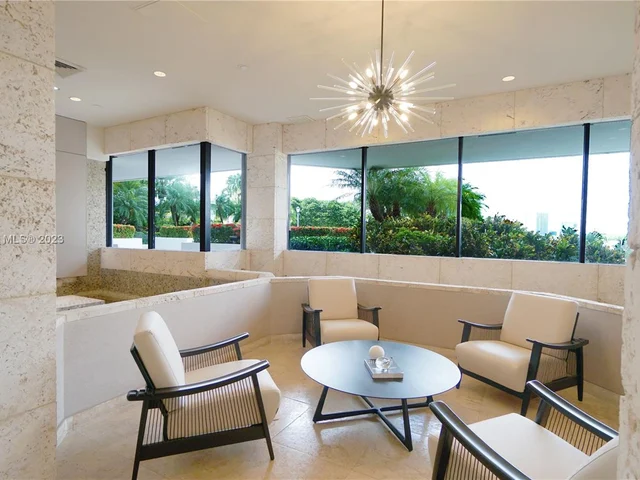 1000 W Island Blvd # 610, Aventura FL 33160