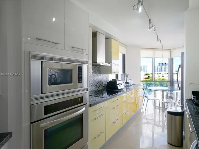 1000 W Island Blvd # 610, Aventura FL 33160