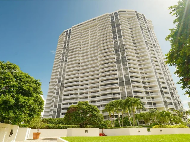 1000 W Island Blvd # 610, Aventura FL 33160