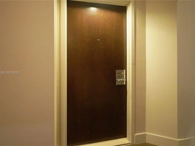 1000 W Island Blvd # 610, Aventura FL 33160