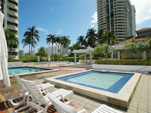 1000 W Island Blvd # 610, Aventura FL 33160