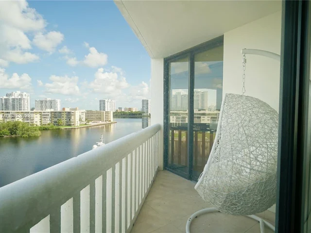 1000 W Island Blvd # 610, Aventura FL 33160