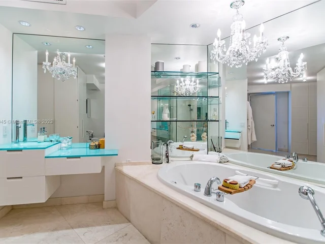 720 NE 69th St # 19S, Miami FL 33138