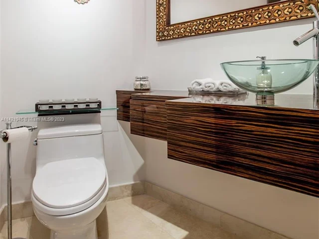 720 NE 69th St # 19S, Miami FL 33138