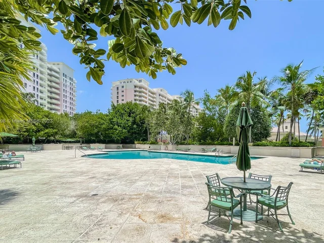 789 Crandon Blvd # 1006, Key Biscayne FL 33149