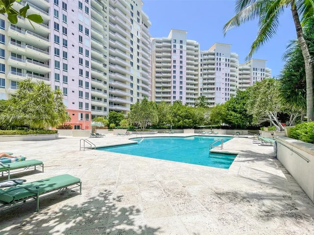 789 Crandon Blvd # 1006, Key Biscayne FL 33149