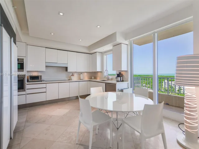 789 Crandon Blvd # 1006, Key Biscayne FL 33149