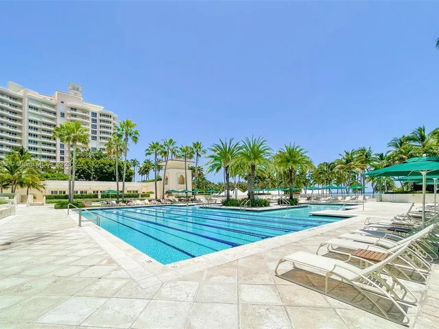 789 Crandon Blvd # 1006, Key Biscayne FL 33149