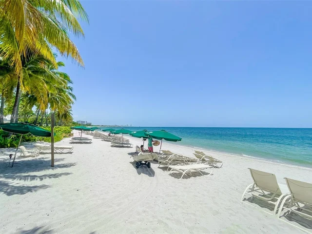 789 Crandon Blvd # 1006, Key Biscayne FL 33149