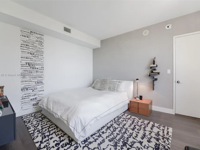 789 Crandon Blvd # 1006, Key Biscayne FL 33149